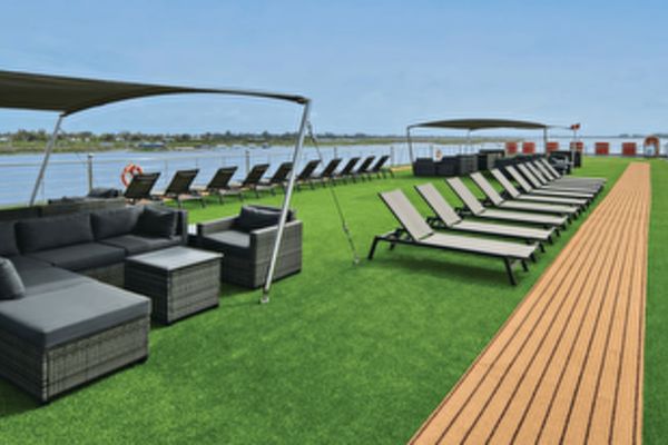 https://static.traveltek.net/cruisepics/local_shipimages_large/1781525485.png