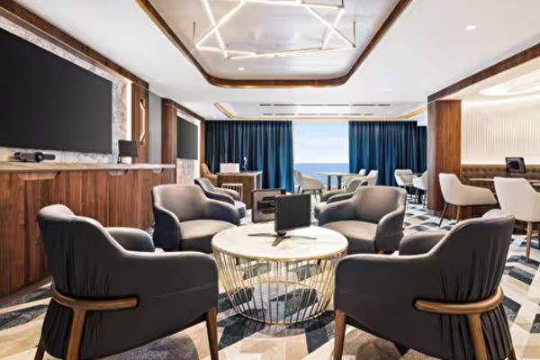 https://static.traveltek.net/cruisepics/local_shipimages_large/1781597035.png
