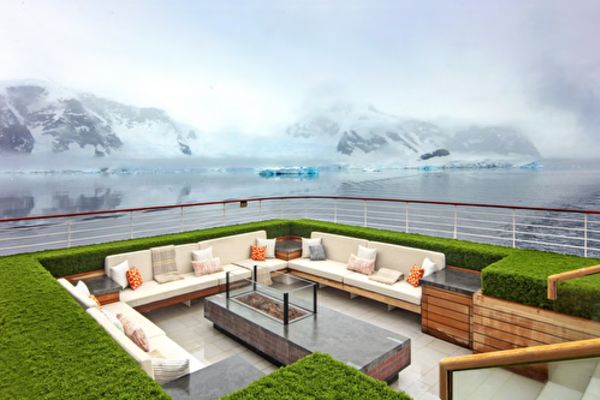 https://static.traveltek.net/cruisepics/local_shipimages_large/1781614485.png