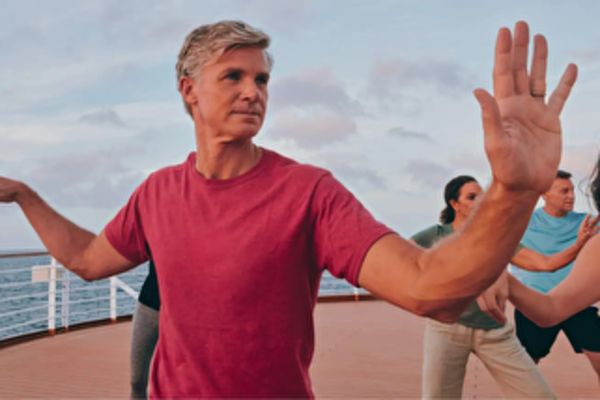 https://static.traveltek.net/cruisepics/local_shipimages_large/1782115607.png