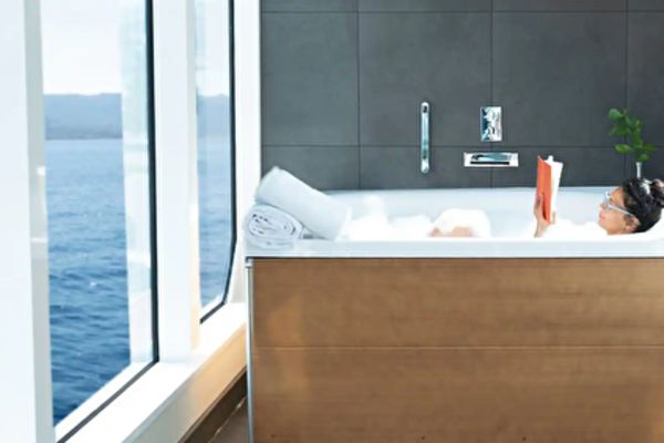 https://static.traveltek.net/cruisepics/local_shipimages_large/1782308197.png