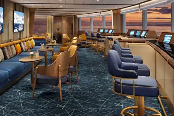 https://static.traveltek.net/cruisepics/local_shipimages_large/1782310639.png