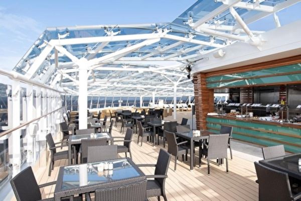 https://static.traveltek.net/cruisepics/local_shipimages_large/1782385429.jpg