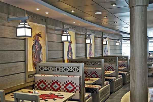 https://static.traveltek.net/cruisepics/local_shipimages_large/1782405080.jpg