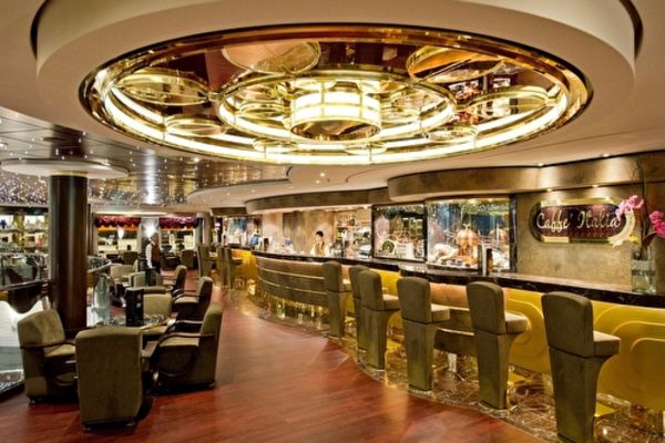 https://static.traveltek.net/cruisepics/local_shipimages_large/1782405109.jpg