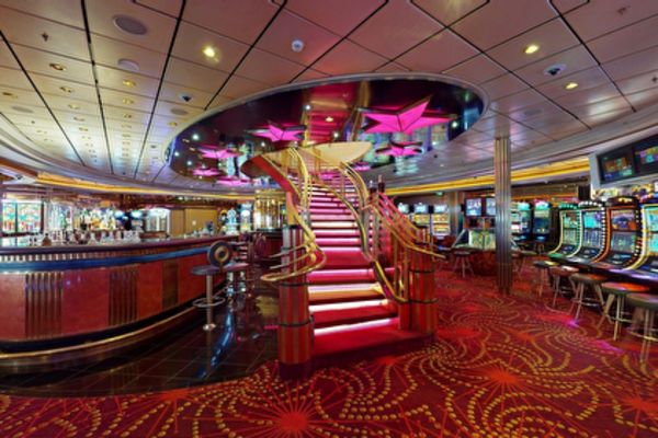 https://static.traveltek.net/cruisepics/local_shipimages_large/1782407916.png
