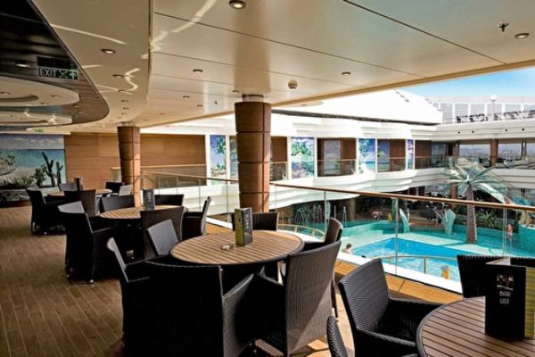 https://static.traveltek.net/cruisepics/local_shipimages_large/1782449656.jpg