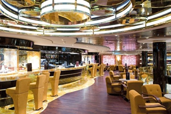 https://static.traveltek.net/cruisepics/local_shipimages_large/1782449684.jpg