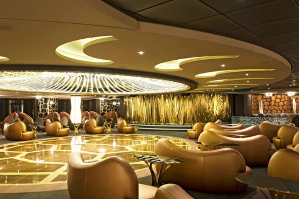 https://static.traveltek.net/cruisepics/local_shipimages_large/1782452279.jpg