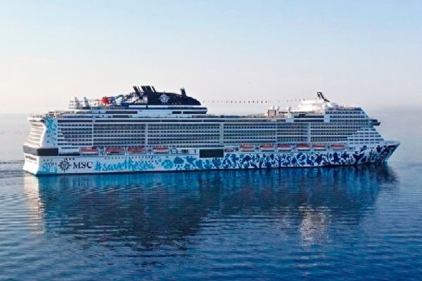 https://static.traveltek.net/cruisepics/local_shipimages_large/1782457717.jpg
