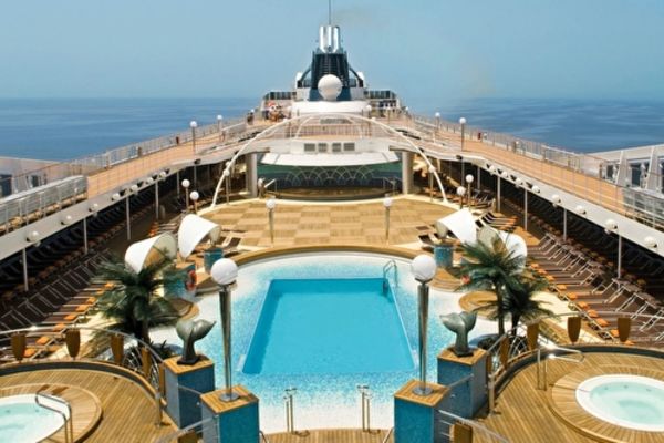 https://static.traveltek.net/cruisepics/local_shipimages_large/1782463765.jpg