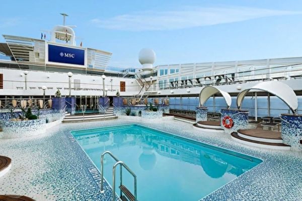 https://static.traveltek.net/cruisepics/local_shipimages_large/1782464180.jpg