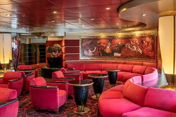 https://static.traveltek.net/cruisepics/local_shipimages_large/1782464259.jpg