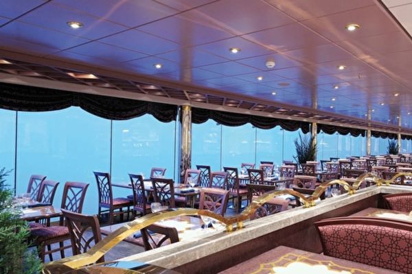 https://static.traveltek.net/cruisepics/local_shipimages_large/1782464361.jpg