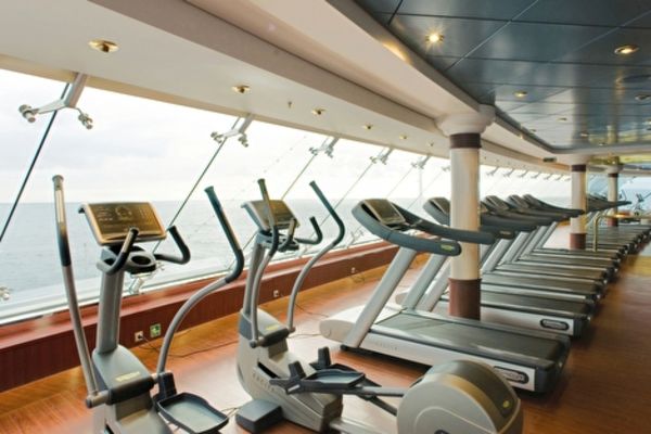 https://static.traveltek.net/cruisepics/local_shipimages_large/1782464385.jpg