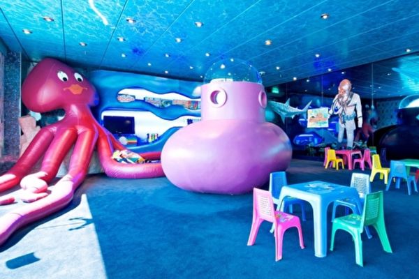 https://static.traveltek.net/cruisepics/local_shipimages_large/1782464791.jpg
