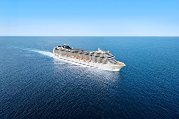 https://static.traveltek.net/cruisepics/local_shipimages_large/1782464947.jpg