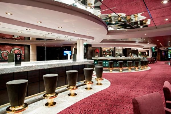 https://static.traveltek.net/cruisepics/local_shipimages_large/1782464987.jpg