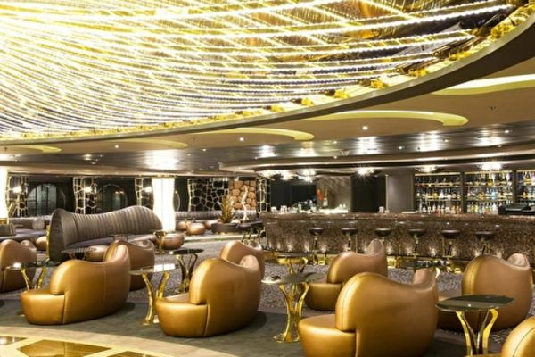 https://static.traveltek.net/cruisepics/local_shipimages_large/1782465571.jpg
