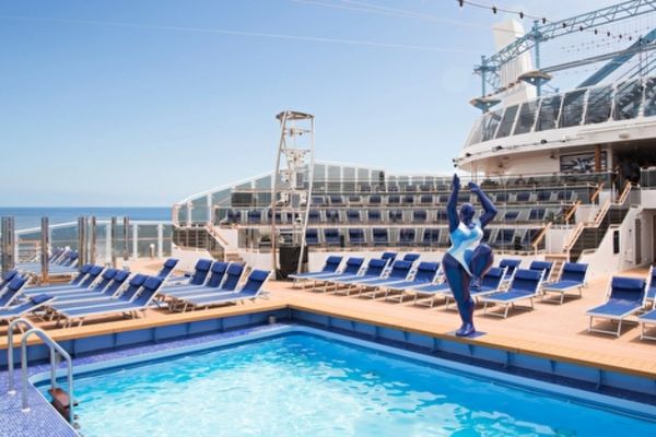 https://static.traveltek.net/cruisepics/local_shipimages_large/1782465656.jpg