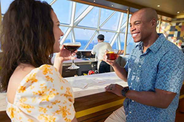 https://static.traveltek.net/cruisepics/local_shipimages_large/1782467007.png