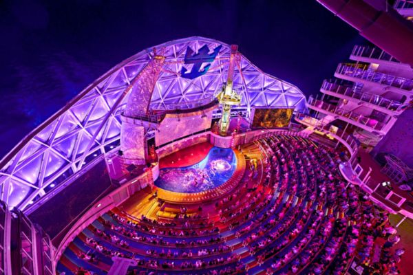 https://static.traveltek.net/cruisepics/local_shipimages_large/1782726853.png