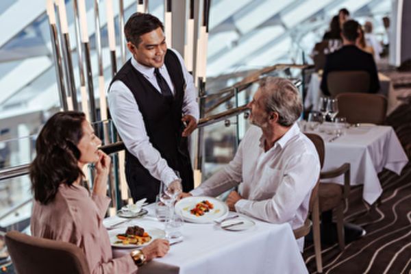 https://static.traveltek.net/cruisepics/local_shipimages_large/1782815041.png