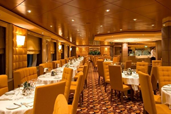 https://static.traveltek.net/cruisepics/local_shipimages_large/1782981874.jpg