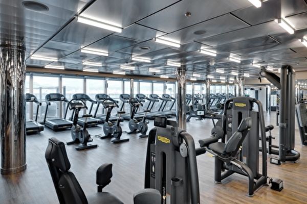 https://static.traveltek.net/cruisepics/local_shipimages_large/1782982266.jpg