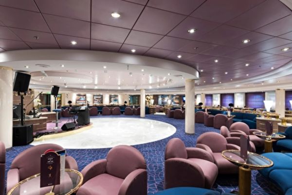 https://static.traveltek.net/cruisepics/local_shipimages_large/1782982986.jpg