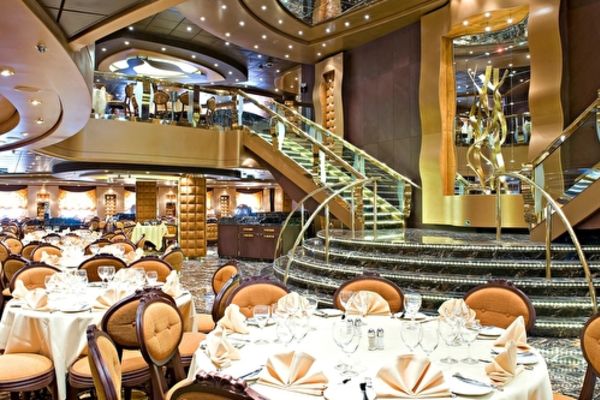https://static.traveltek.net/cruisepics/local_shipimages_large/1782983465.jpg