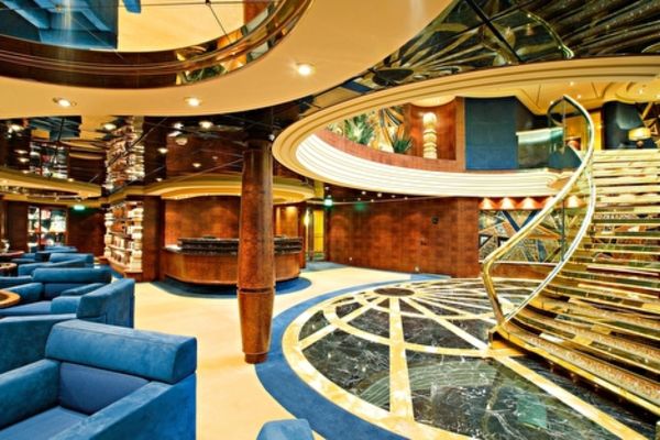 https://static.traveltek.net/cruisepics/local_shipimages_large/1782983538.jpg
