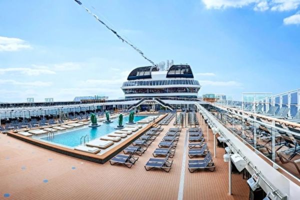 https://static.traveltek.net/cruisepics/local_shipimages_large/1782985528.jpg
