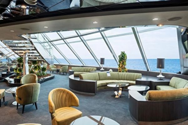 https://static.traveltek.net/cruisepics/local_shipimages_large/1782985667.jpg