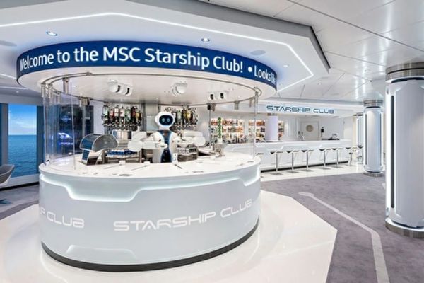 https://static.traveltek.net/cruisepics/local_shipimages_large/1782985688.jpg