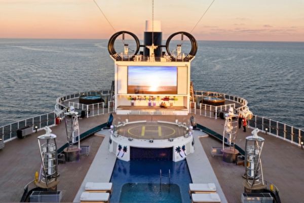 https://static.traveltek.net/cruisepics/local_shipimages_large/1782986591.jpg