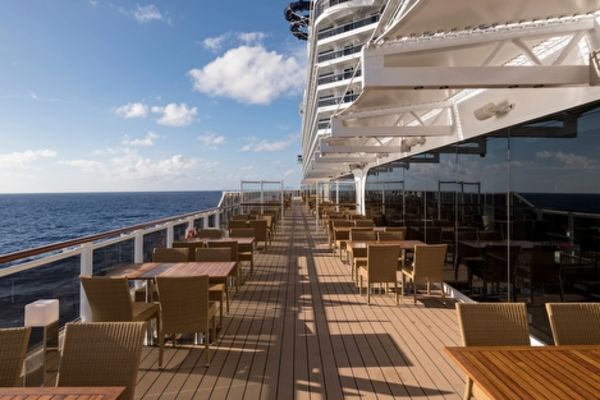 https://static.traveltek.net/cruisepics/local_shipimages_large/1782986637.jpg