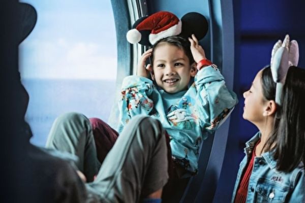 https://static.traveltek.net/cruisepics/local_shipimages_large/1784021109.jpg