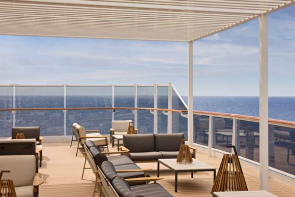 https://static.traveltek.net/cruisepics/local_shipimages_large/1784540415.png
