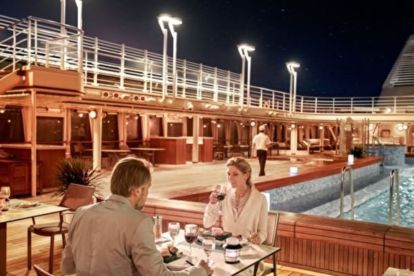 https://static.traveltek.net/cruisepics/local_shipimages_large/1784633573.jpg