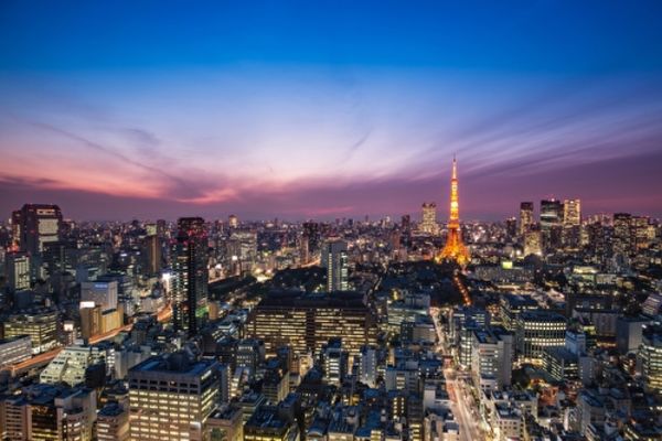 https://static.traveltek.net/cruisepics/local_shipimages_large/1784634360.jpg