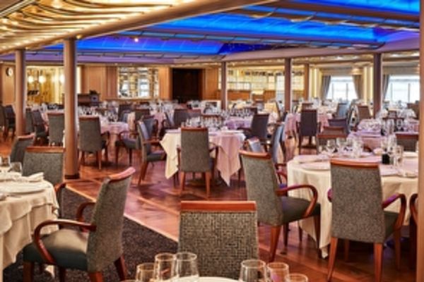 https://static.traveltek.net/cruisepics/local_shipimages_large/1784637044.jpg