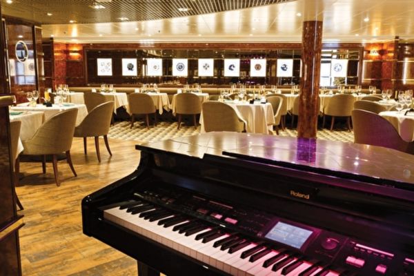 https://static.traveltek.net/cruisepics/local_shipimages_large/1784643837.jpg