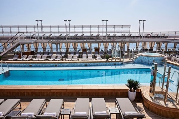 https://static.traveltek.net/cruisepics/local_shipimages_large/1784717428.jpg