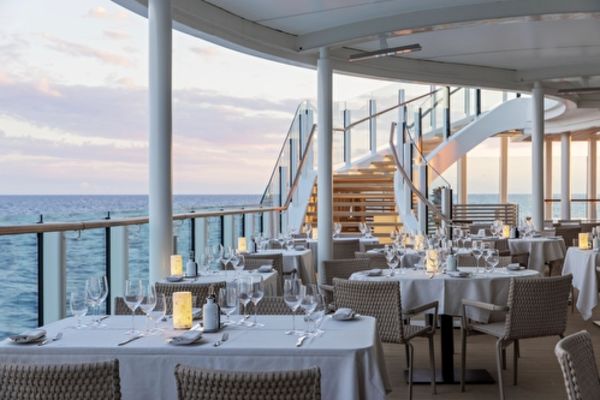 https://static.traveltek.net/cruisepics/local_shipimages_large/1784722830.jpg