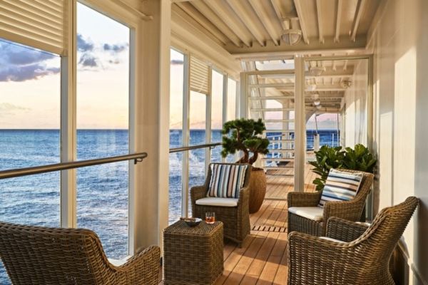 https://static.traveltek.net/cruisepics/local_shipimages_large/1784725228.jpg