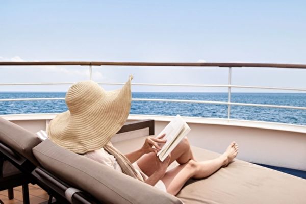 https://static.traveltek.net/cruisepics/local_shipimages_large/1784725411.jpg