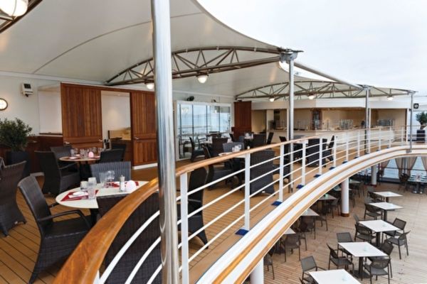 https://static.traveltek.net/cruisepics/local_shipimages_large/1784735425.jpg