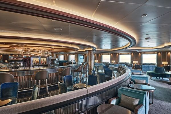 https://static.traveltek.net/cruisepics/local_shipimages_large/1784736172.jpg