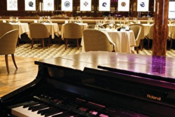 https://static.traveltek.net/cruisepics/local_shipimages_large/1784736989.jpg